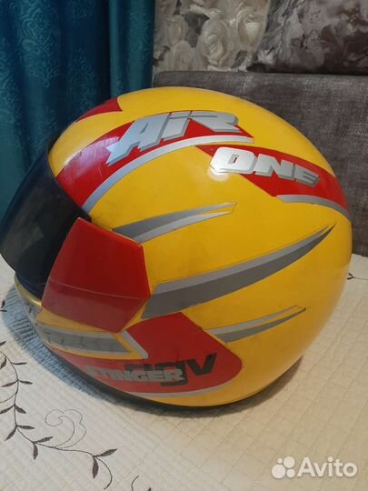 Мотошлем бу производство Италия