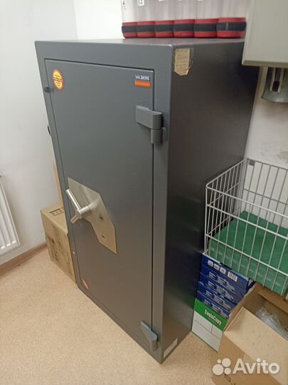 Взломостойкий сейф valberg форт 1368 KL
