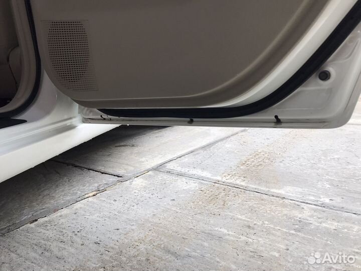 Toyota Prius 1.5 CVT, 2008, 113 000 км