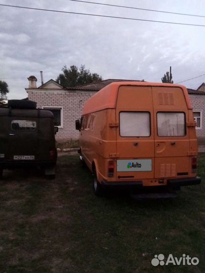 Volkswagen Transporter цельнометаллический, 1987