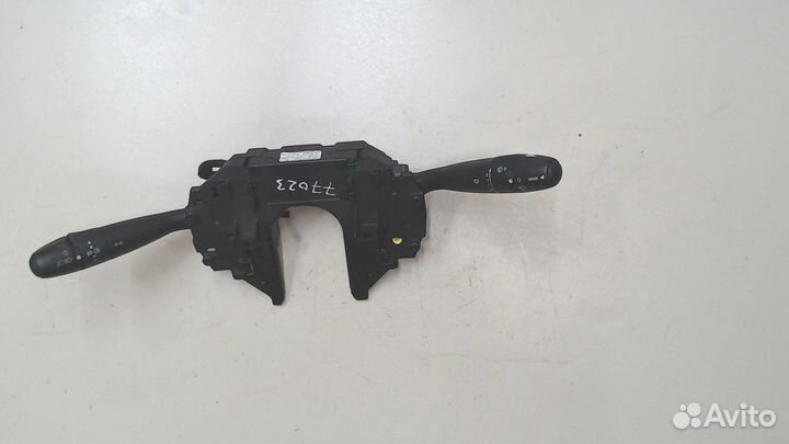 Переключатель поворотов и дворников Citroen C5 200
