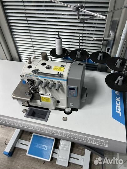 Промышленный оверлок