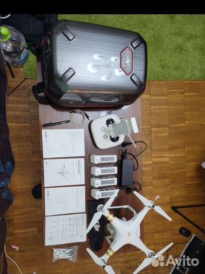 Квадрокоптер DJI phantom 3 pro