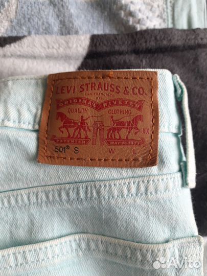 Продам джинсы Levi Strauss & Co