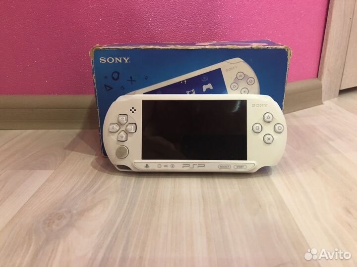 Sony Psp E1008 White 64Gb + 100 игр