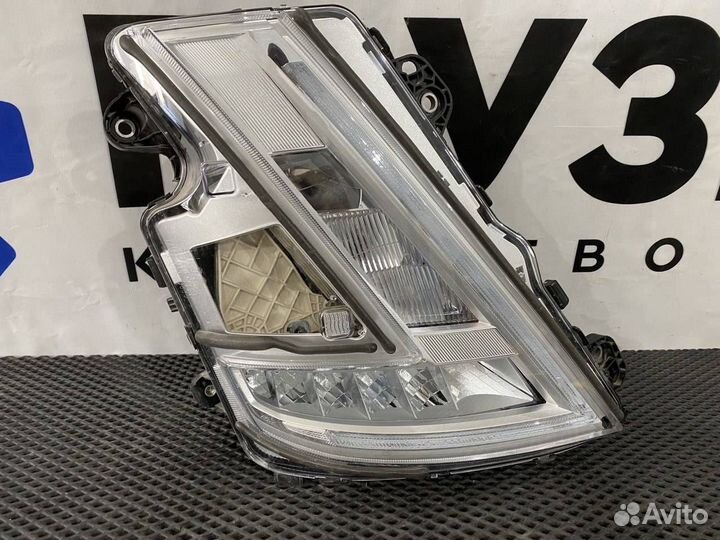 Фара правая Volvo FH5 24056510