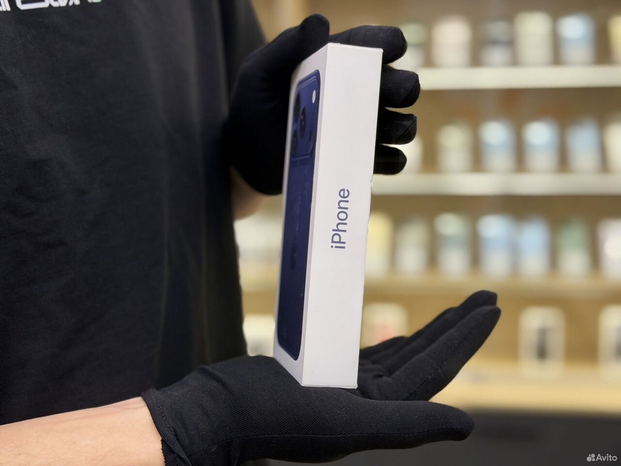 iPhone 17 Pro, 256 ГБ, eSIM