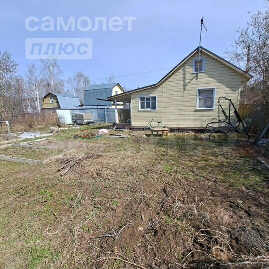 Дача 15 м² на участке 3 сот.