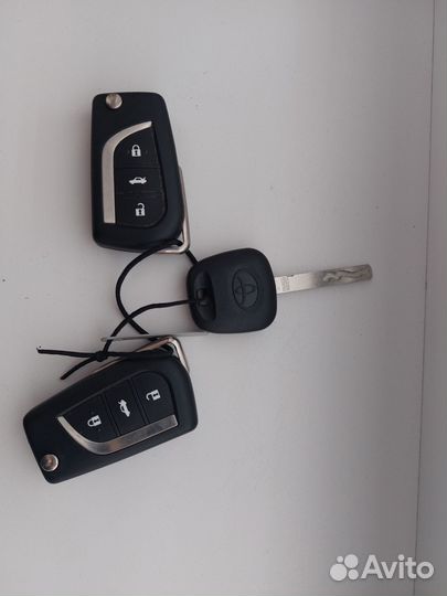 Ключ зажигания toyota corolla
