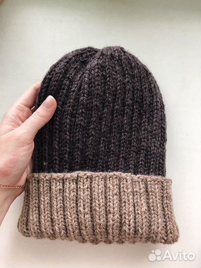 Шапка шерстяная. Ручная работа