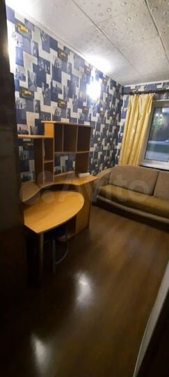 Комната 10 м² в 5-к., 1/4 эт.