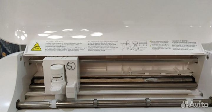 Режущий плоттер silhouette