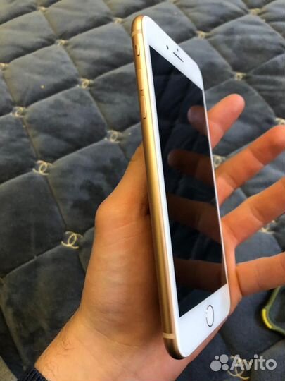 iPhone 8 Plus, 64 ГБ