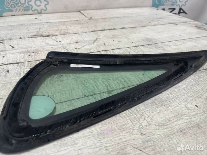 Форточка заднего правого крыла Volkswagen Polo 5