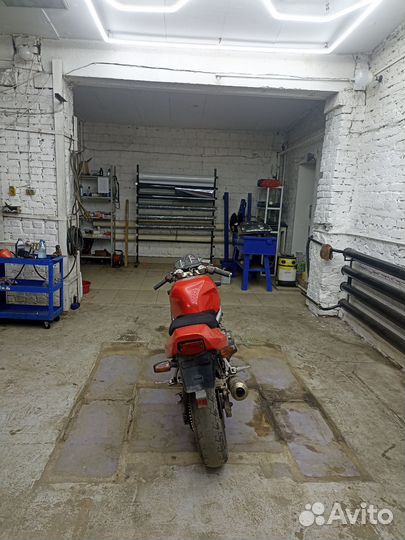 Honda CB1