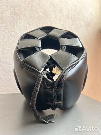 Боксерский шлем