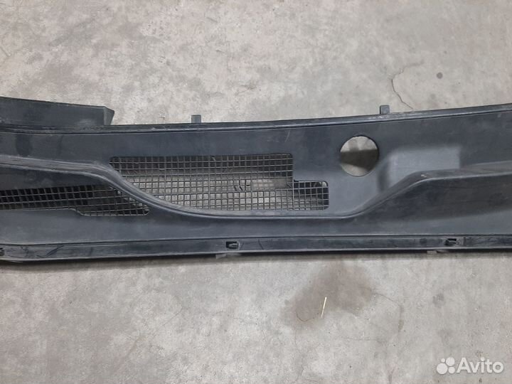 Жабо дворников Toyota Camry 30 2001-06 левый руль