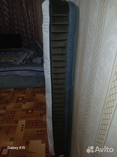 Матрас 160х200 бу мягкий