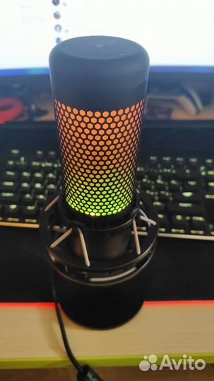 Микрофон HyperX QuadCast S