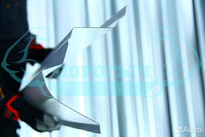 Ремотный порог Mazda MPV 2 левый