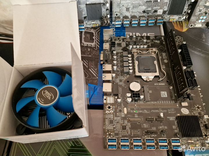 Материнские платы на 12 видеокарт