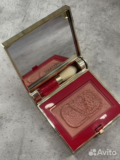 Valentino румяна