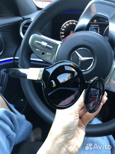 Очки солнцезащитные Uterque