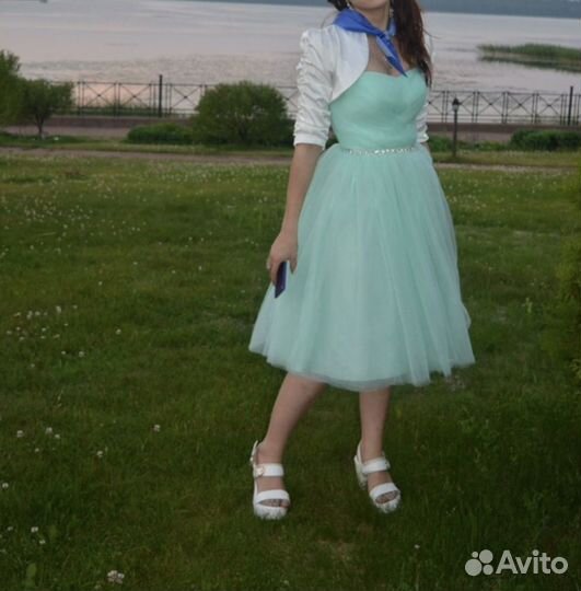 Вечернее платье на корсете