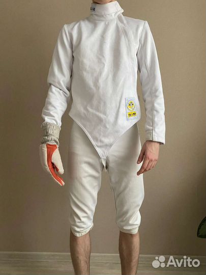 Костюм для фехтовария
