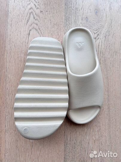 Adidas yeezy slides bone