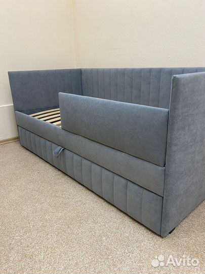 Мягкая кровать детская и подростковая