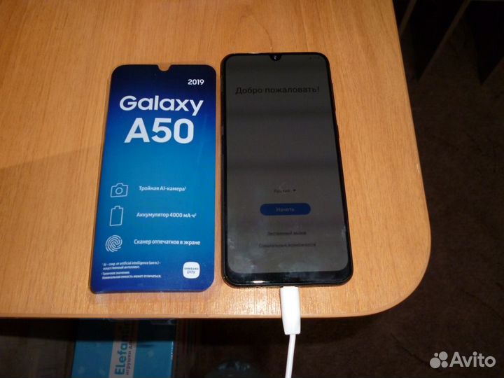 Телефон samsung а 50 2019г