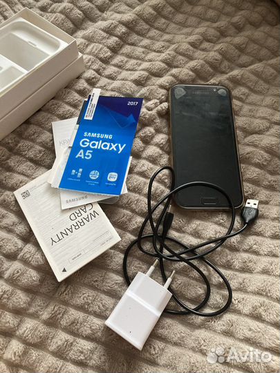 Samsung Galaxy A5 (2017) SM-A520F/DS, 3/32 ГБ