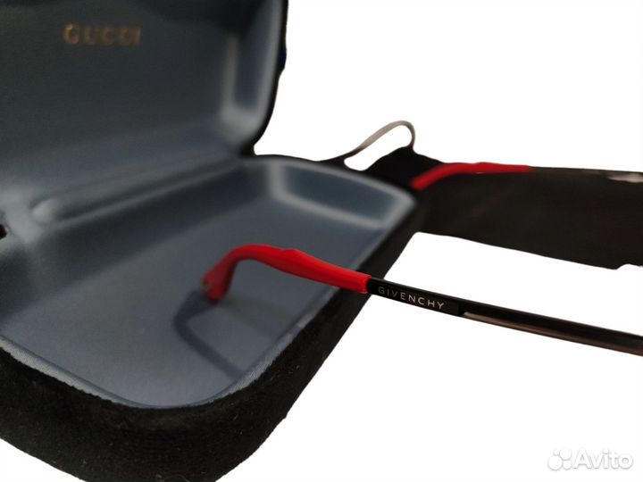 Солнцезащитные очки givenchy GV 7030/S