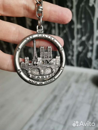 Брелок Париж Франция