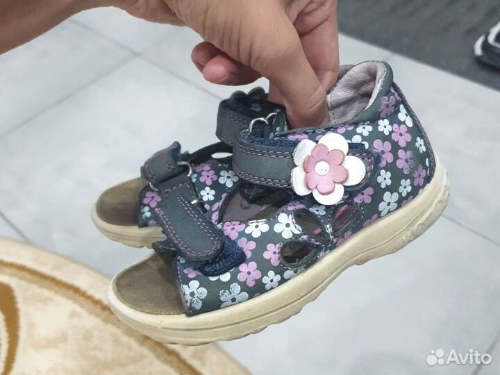 Сандали Котофей 23