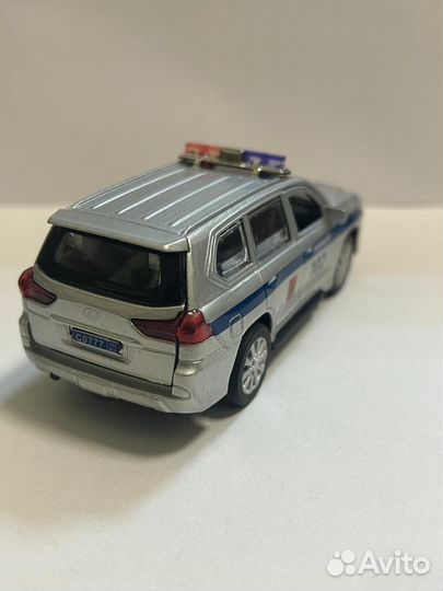 Игрушка машина металл Lexus LX 450 полиция