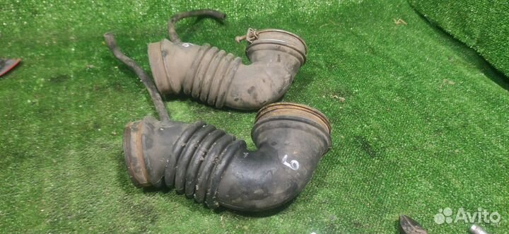 Патрубок воздушного фильтра mitsubishi Lancer 9