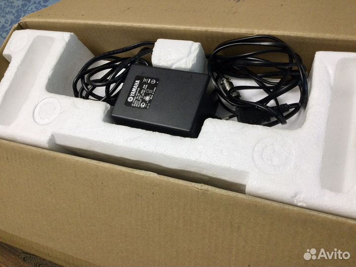 Микшерный пульт Yamaha MG 124C (новый)