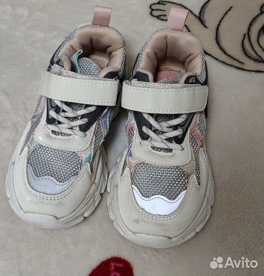 Кроссовки для девочки, размер 27