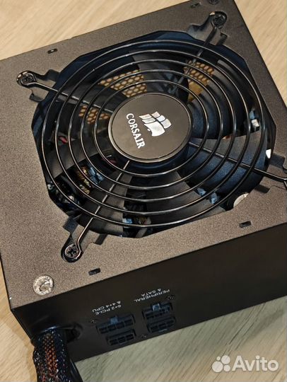 Модульный блок питания Corsair CX600M 600W