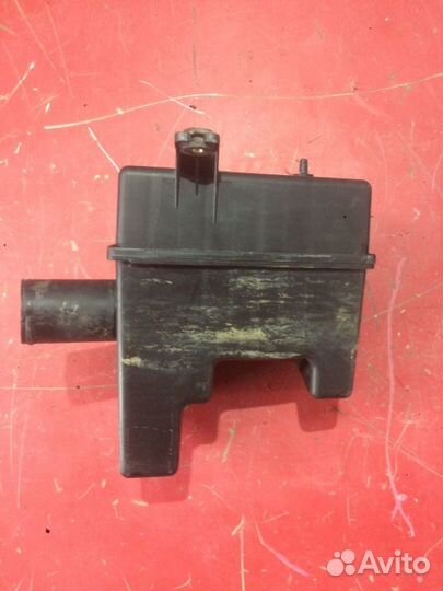 Резонатор воздушного фильтра Nissan Almera N16