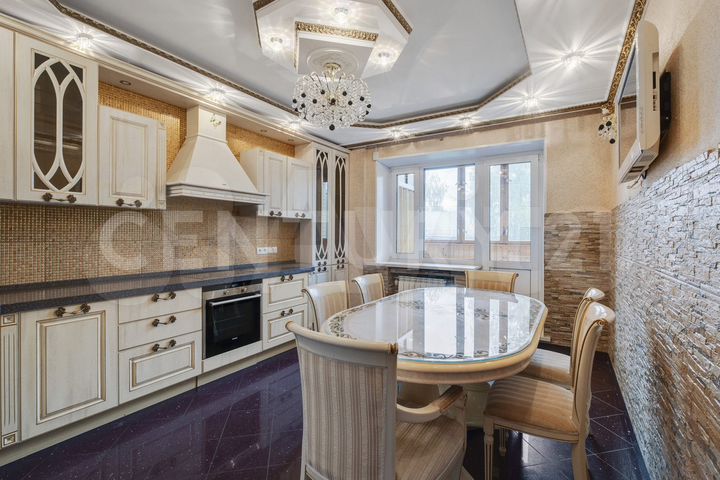 2-к. квартира, 77,7 м², 4/10 эт.