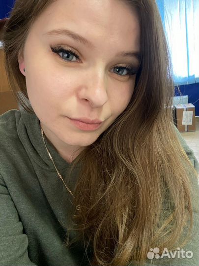 Наращивание ресниц, модель