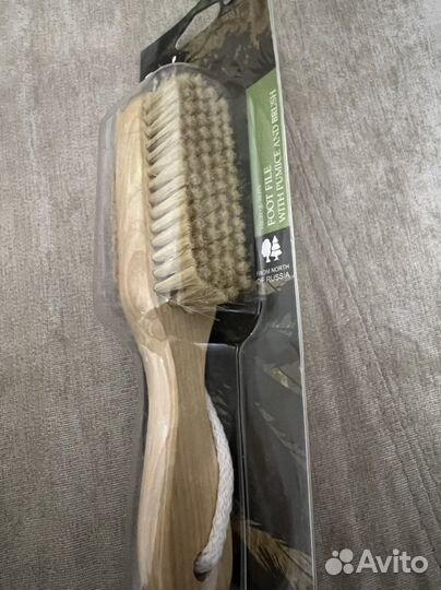 Пемза Lei педикюрн. со щеткой деревянная ручка