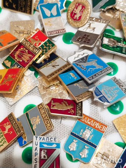 Значки гербы городов