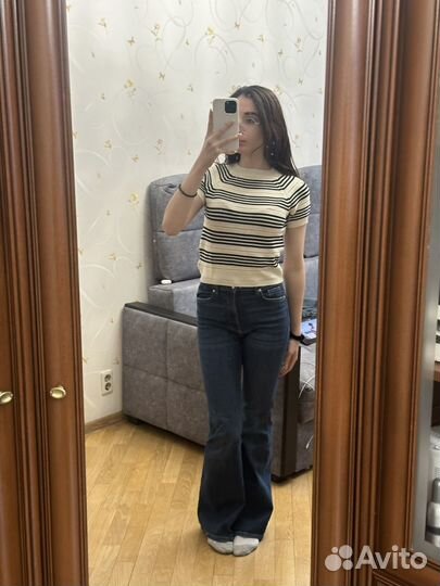 Кофта в полоску белая с черным