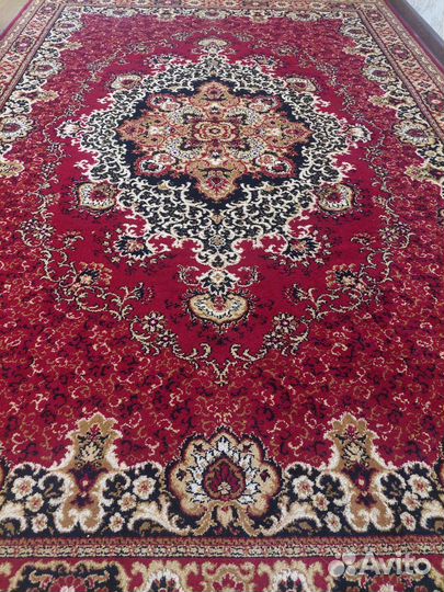 Ковер шерстяной