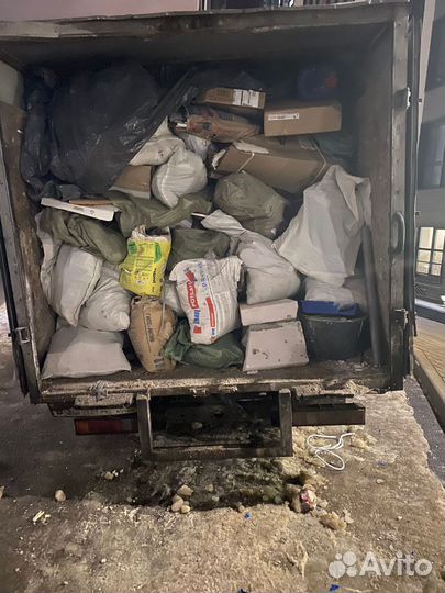 Вывоз мусора газель. Вывоз старой мебели. Частник