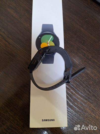 Смарт-часы Samsung Galaxy Watch5 40mm